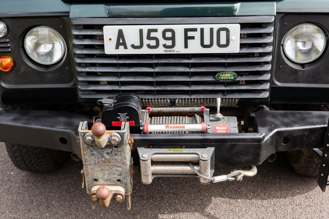 2009 Land Rover Defender 110 - Image 19 of 31
