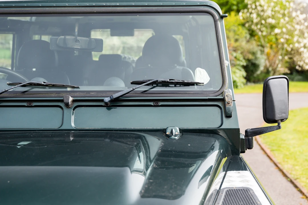 2009 Land Rover Defender 110 - Image 21 of 31