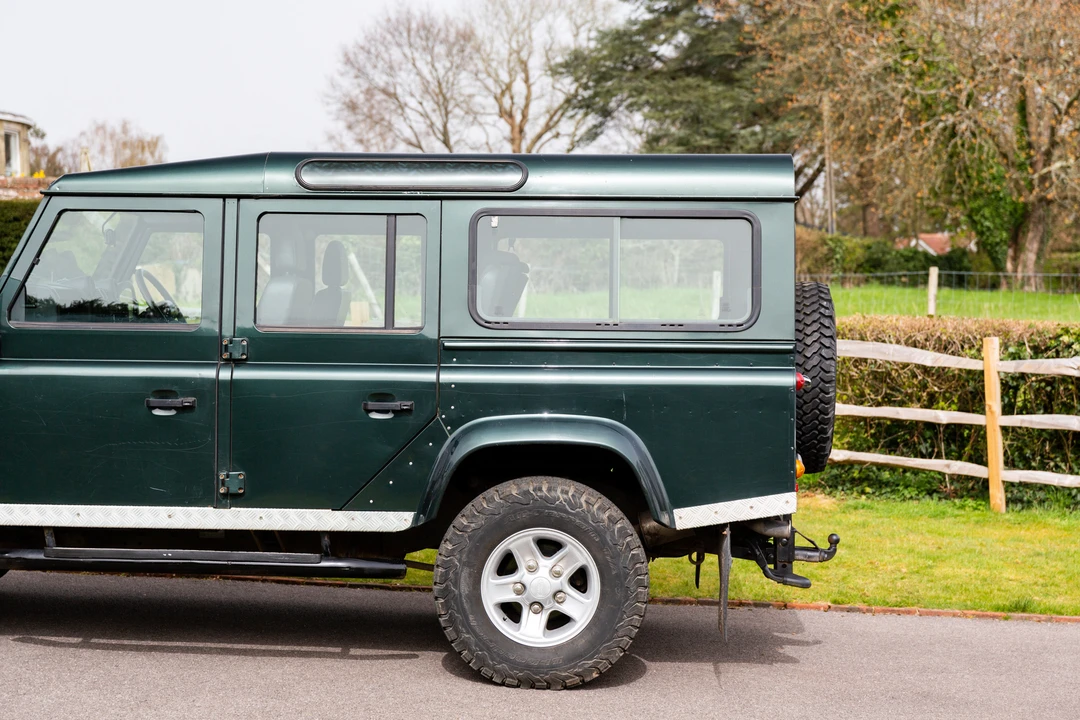 2009 Land Rover Defender 110 - Image 26 of 31