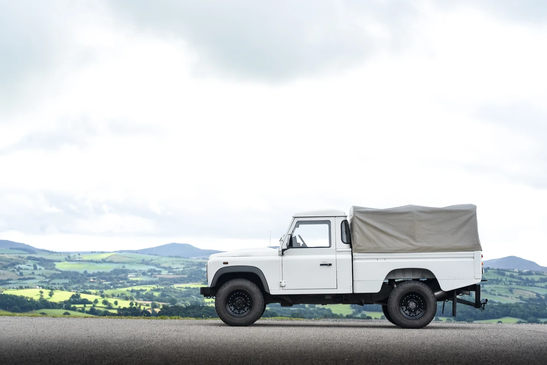 2009 Land Rover Defender 110 - Image 31 of 31