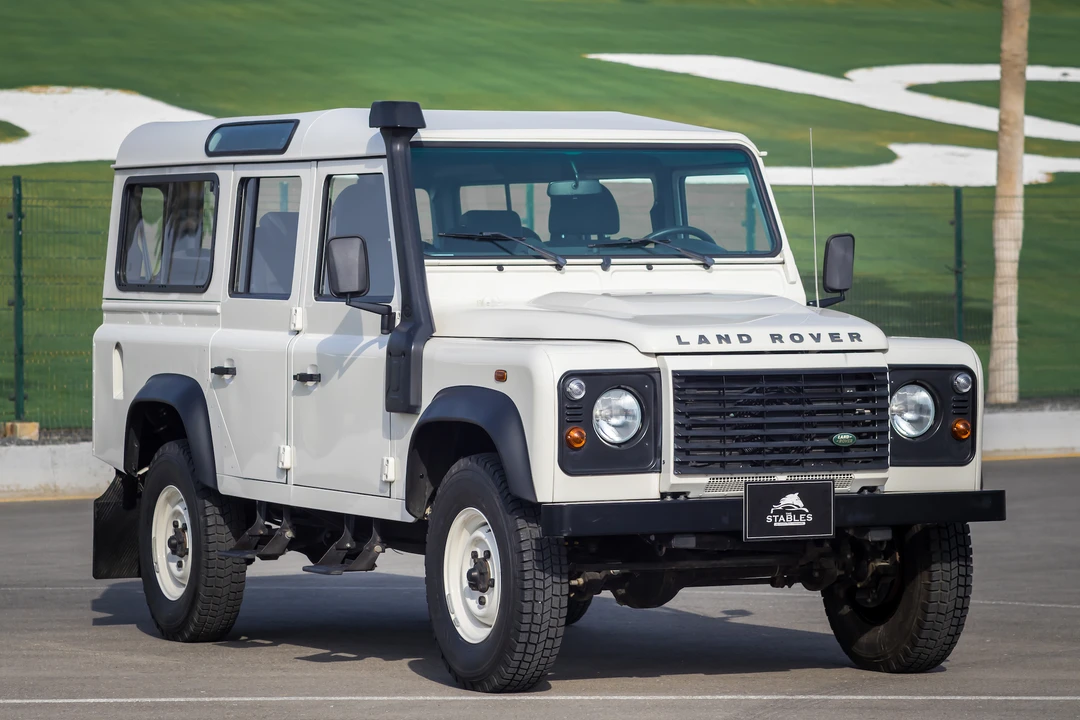 2009 Land Rover Defender 110 - Image 5 of 31