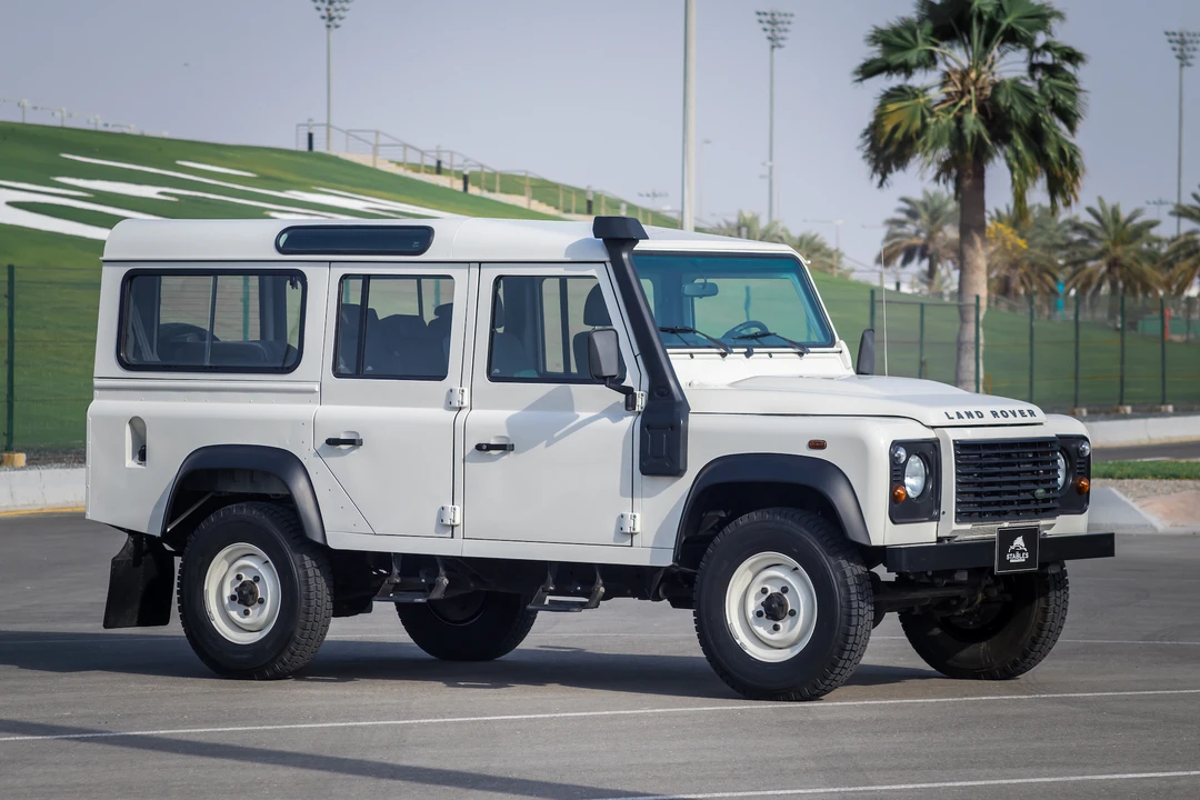 2009 Land Rover Defender 110 - Image 6 of 31