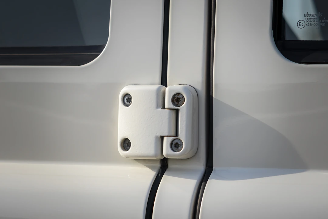 2009 Land Rover Defender 110 - Image 21 of 31