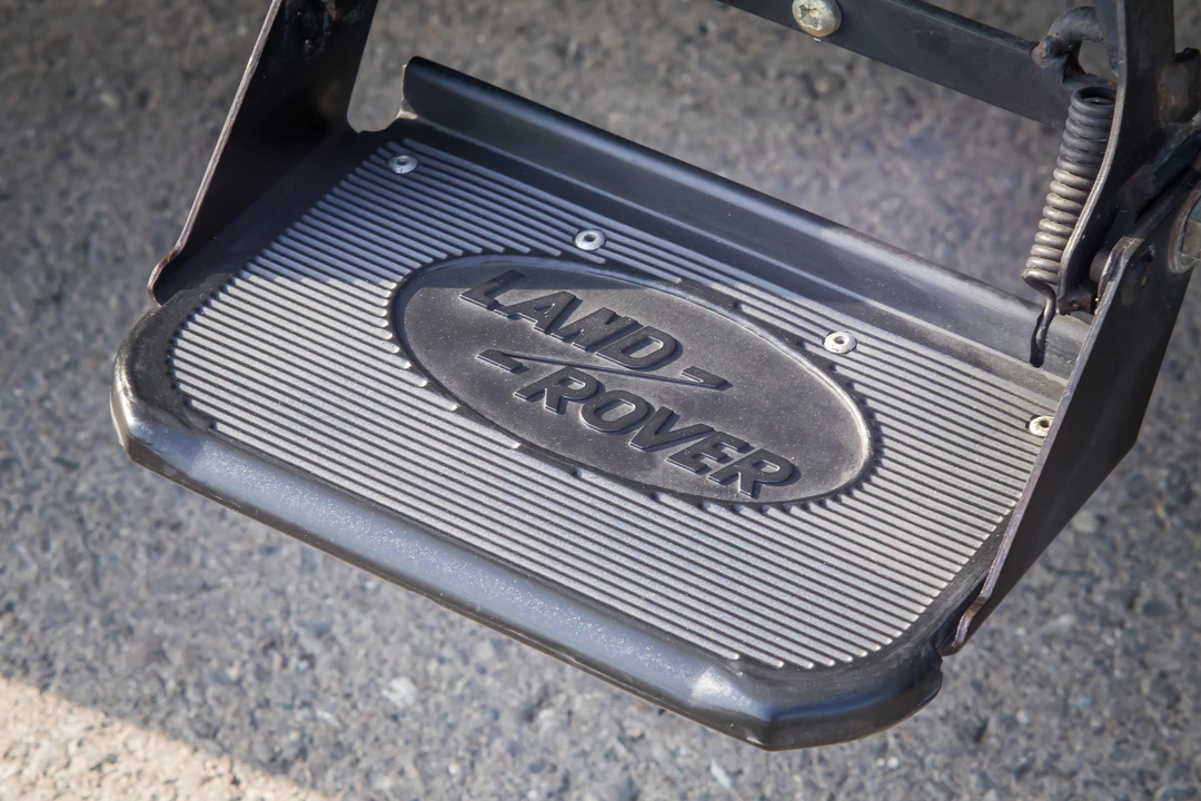 2009 Land Rover Defender 110 - Image 23 of 31
