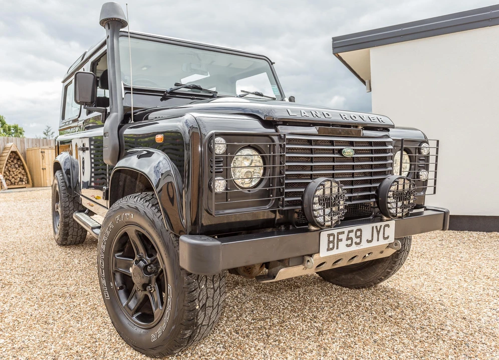 2009 Land Rover Defender 90 - Image 4 of 31