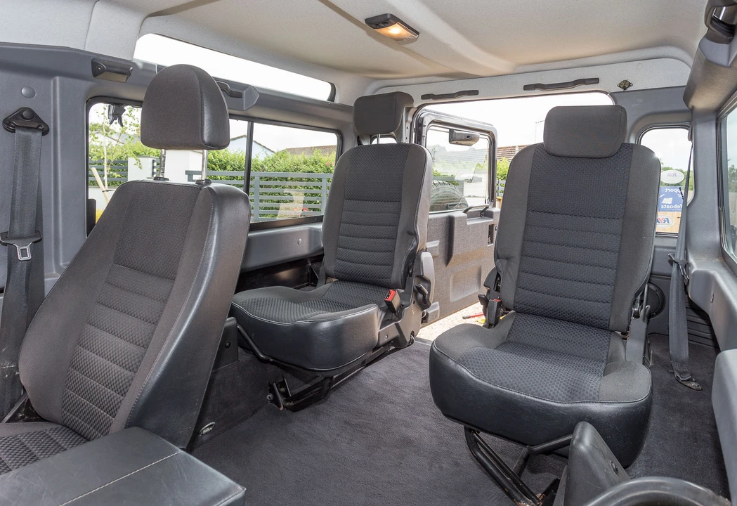 2009 Land Rover Defender 90 - Image 26 of 31