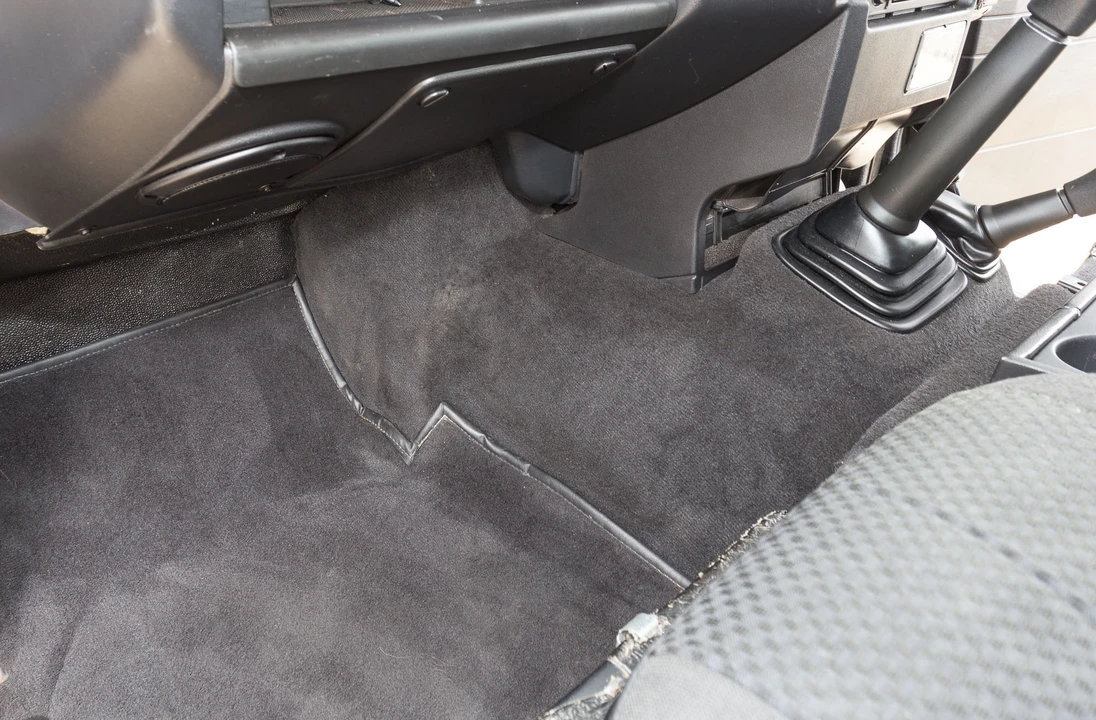 2009 Land Rover Defender 90 - Image 31 of 31