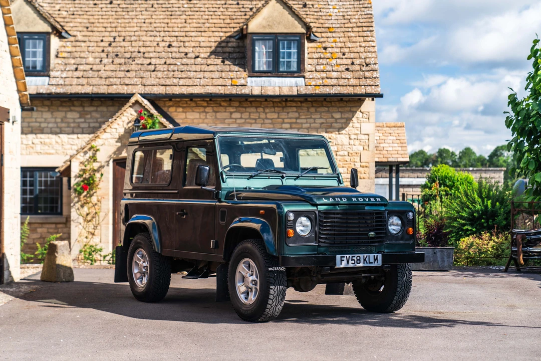 2009 Land Rover Defender 90 - Image 4 of 31