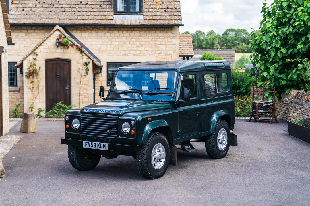 2009 Land Rover Defender 90 - Image 18 of 31