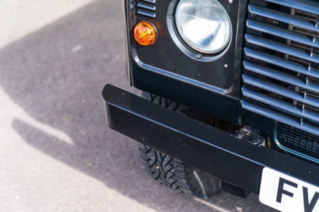 2009 Land Rover Defender 90 - Image 25 of 31
