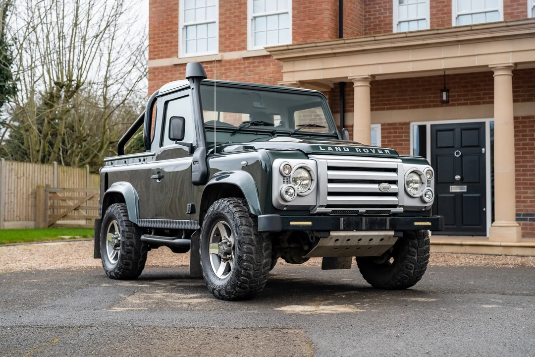 2009 Land Rover Defender 90 - Image 4 of 31