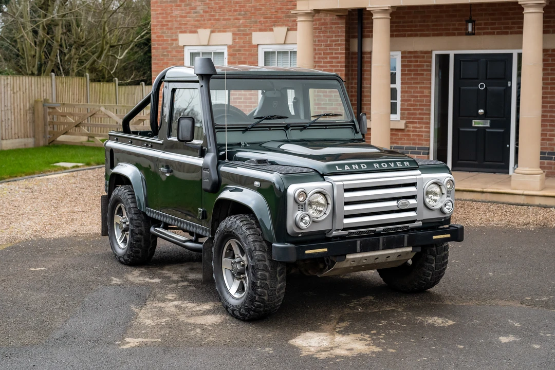 2009 Land Rover Defender 90 - Image 12 of 31