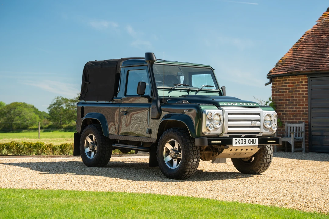 2009 Land Rover Defender 90 - Image 27 of 31