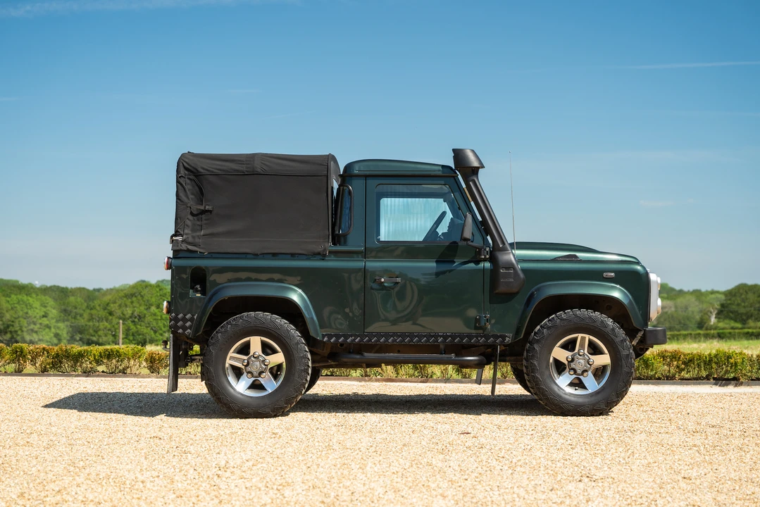 2009 Land Rover Defender 90 - Image 31 of 31
