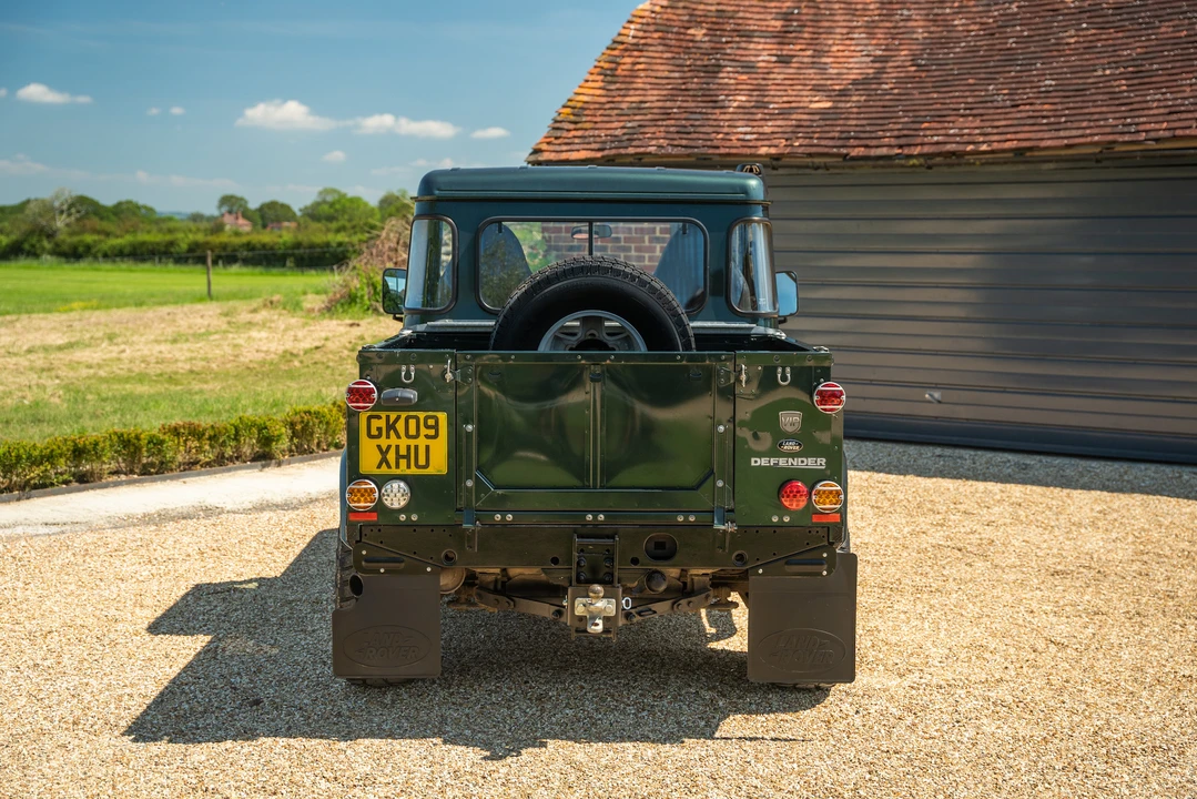 2009 Land Rover Defender 90 - Image 21 of 31