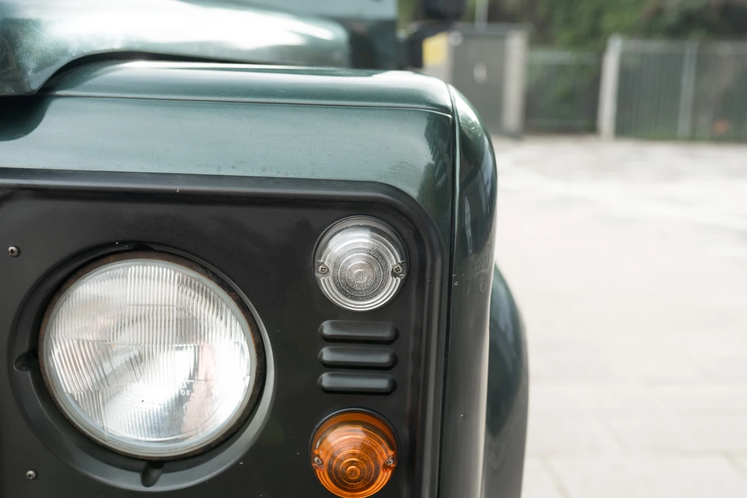 2009 Land Rover Defender 90 - Image 23 of 31