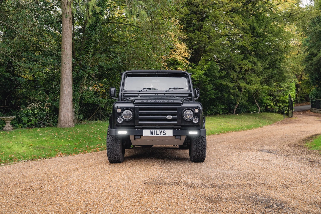 2009 Land Rover Defender 90 - Image 3 of 31