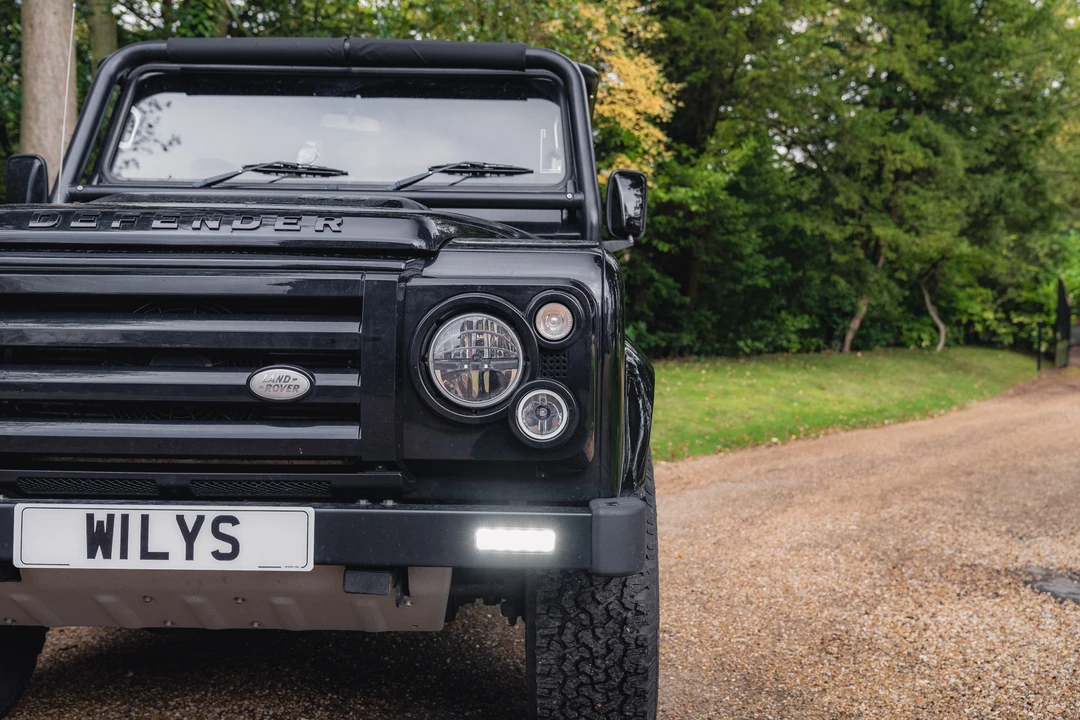 2009 Land Rover Defender 90 - Image 23 of 31