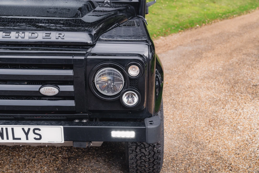 2009 Land Rover Defender 90 - Image 25 of 31