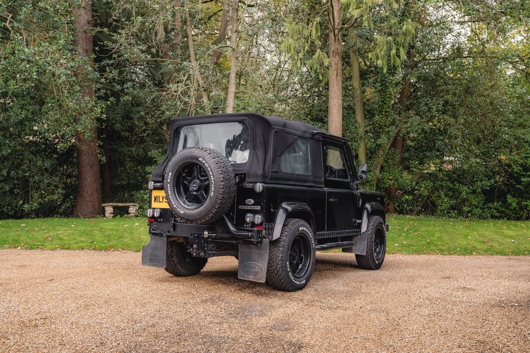 2009 Land Rover Defender 90 - Image 8 of 31