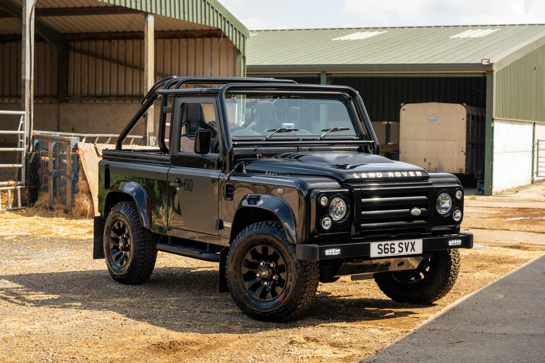 2009 Land Rover Defender 90 - Image 15 of 31