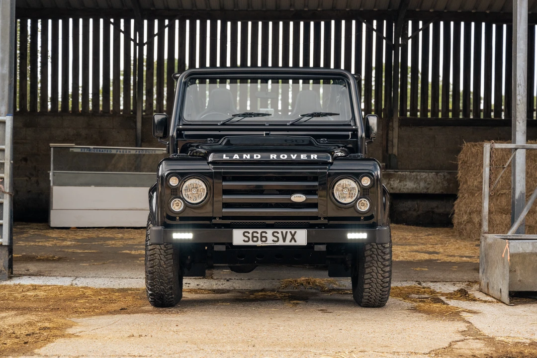 2009 Land Rover Defender 90 - Image 3 of 31