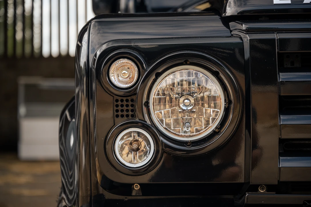 2009 Land Rover Defender 90 - Image 24 of 31