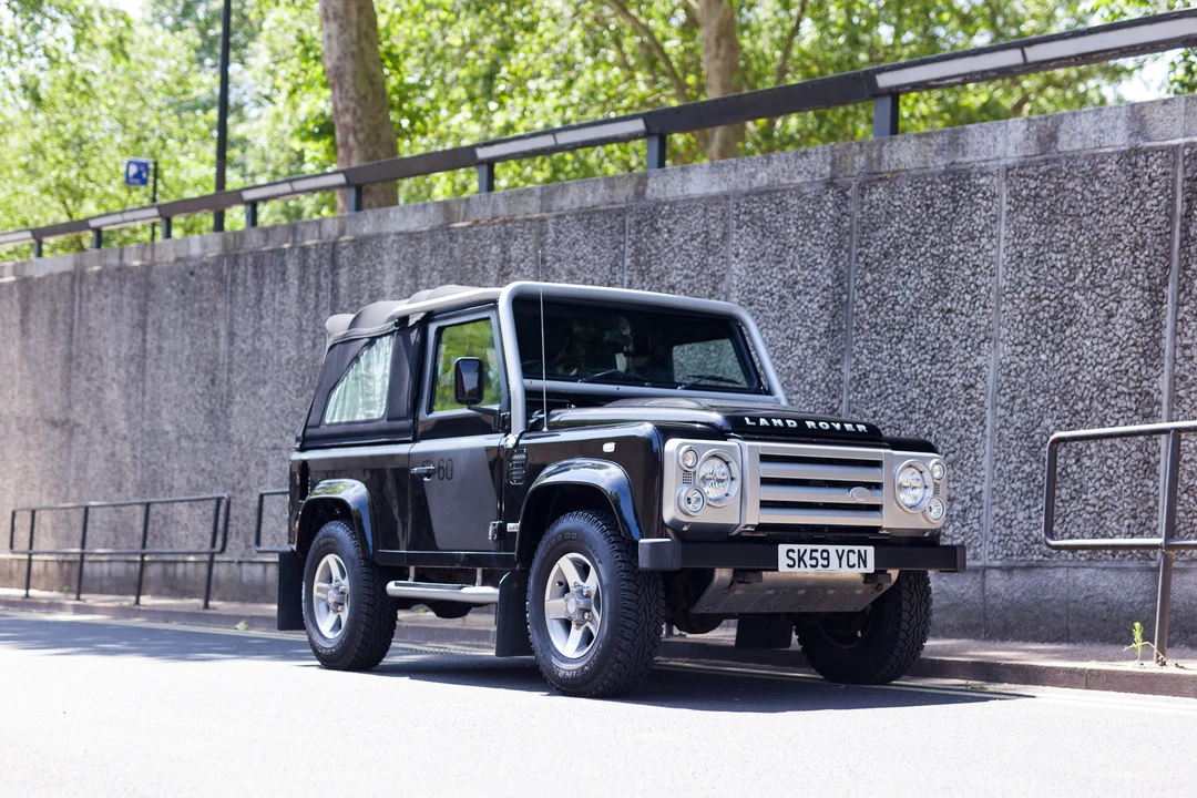2009 Land Rover Defender 90 - Image 4 of 31