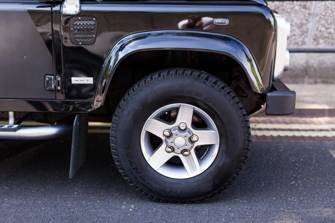 2009 Land Rover Defender 90 - Image 23 of 31