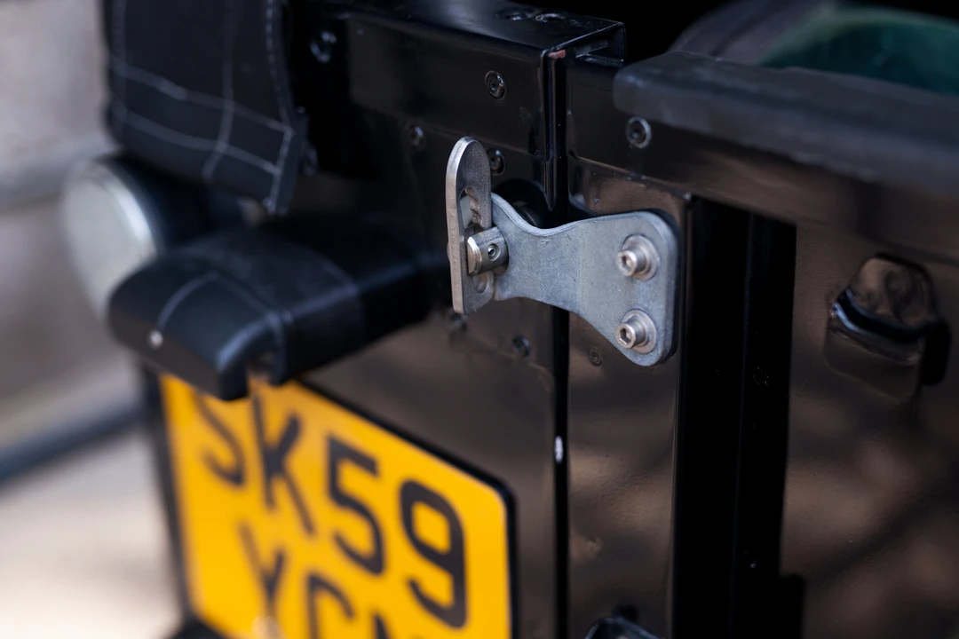 2009 Land Rover Defender 90 - Image 29 of 31