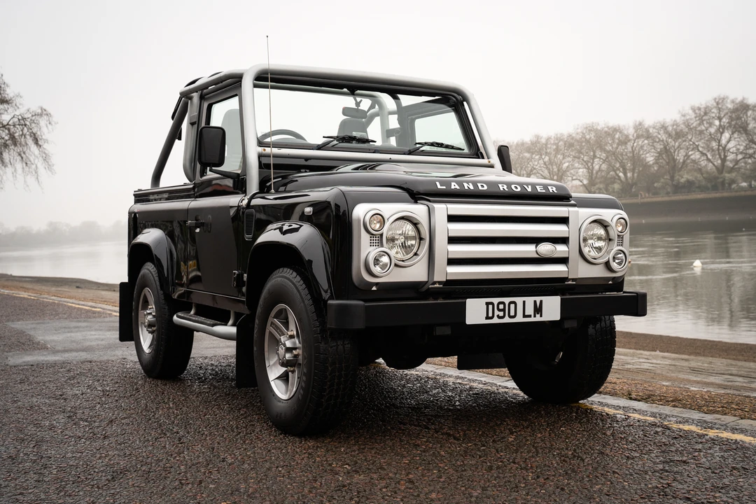 2009 Land Rover Defender 90 - Image 13 of 31