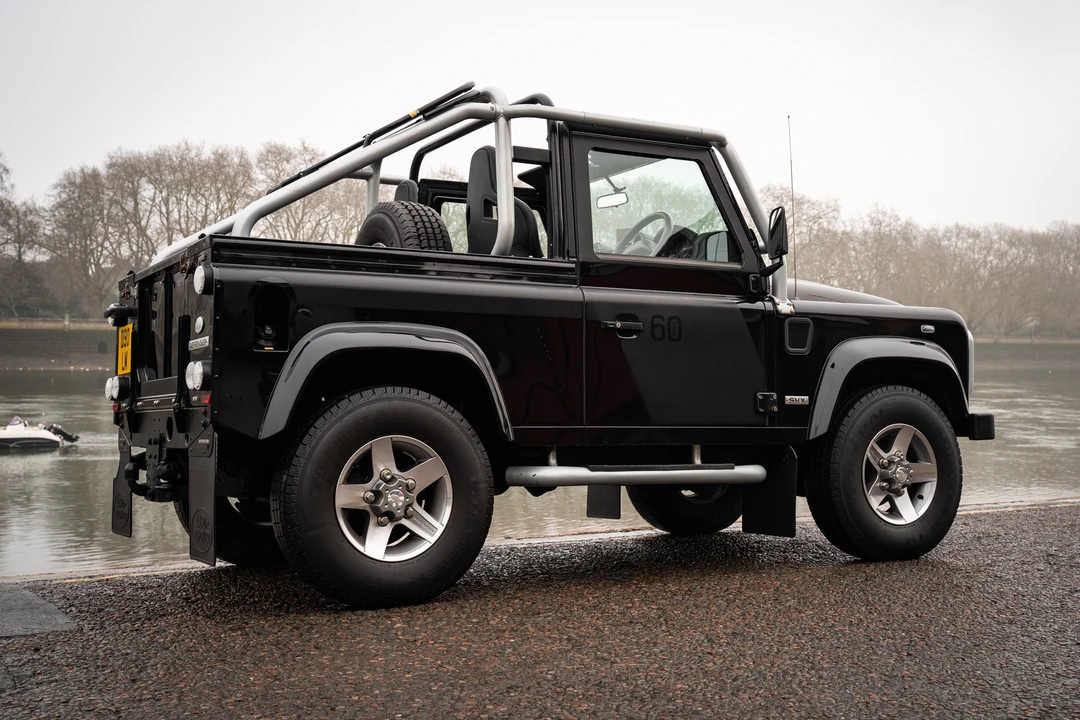 2009 Land Rover Defender 90 - Image 18 of 31