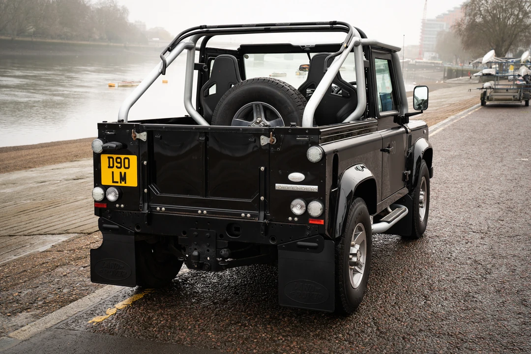 2009 Land Rover Defender 90 - Image 21 of 31