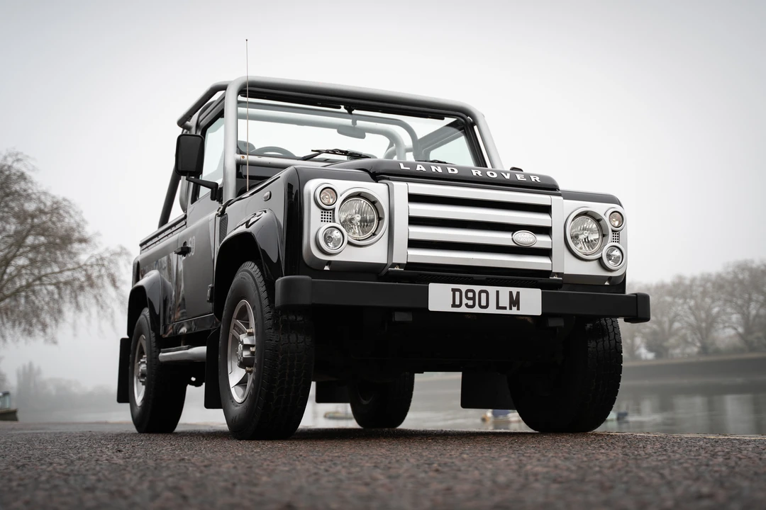 2009 Land Rover Defender 90 - Image 24 of 31