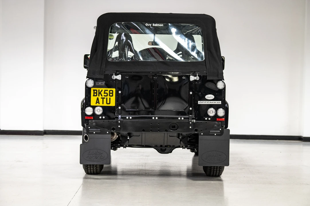2009 Land Rover Defender 90 - Image 7 of 31