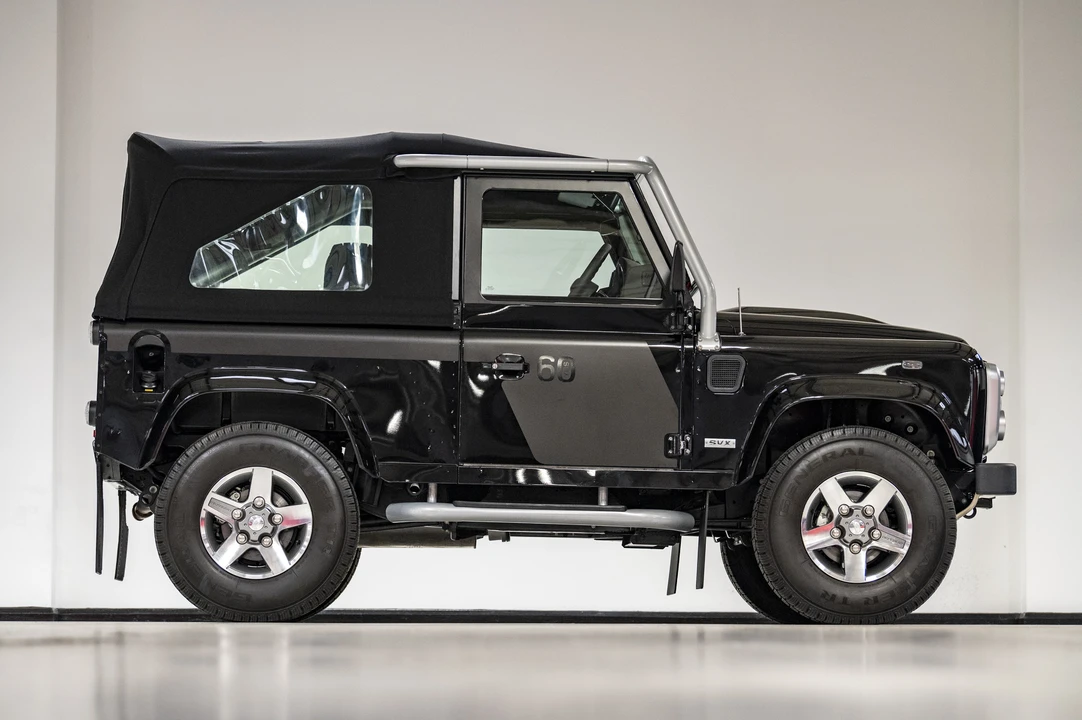 2009 Land Rover Defender 90 - Image 13 of 31
