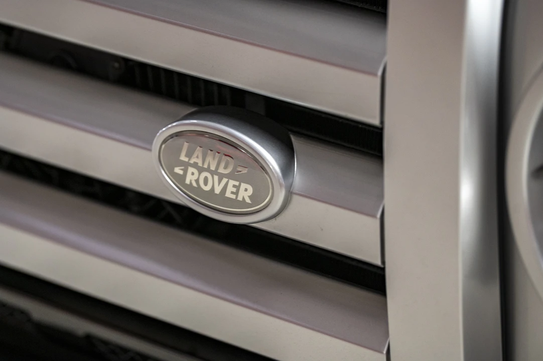 2009 Land Rover Defender 90 - Image 22 of 31