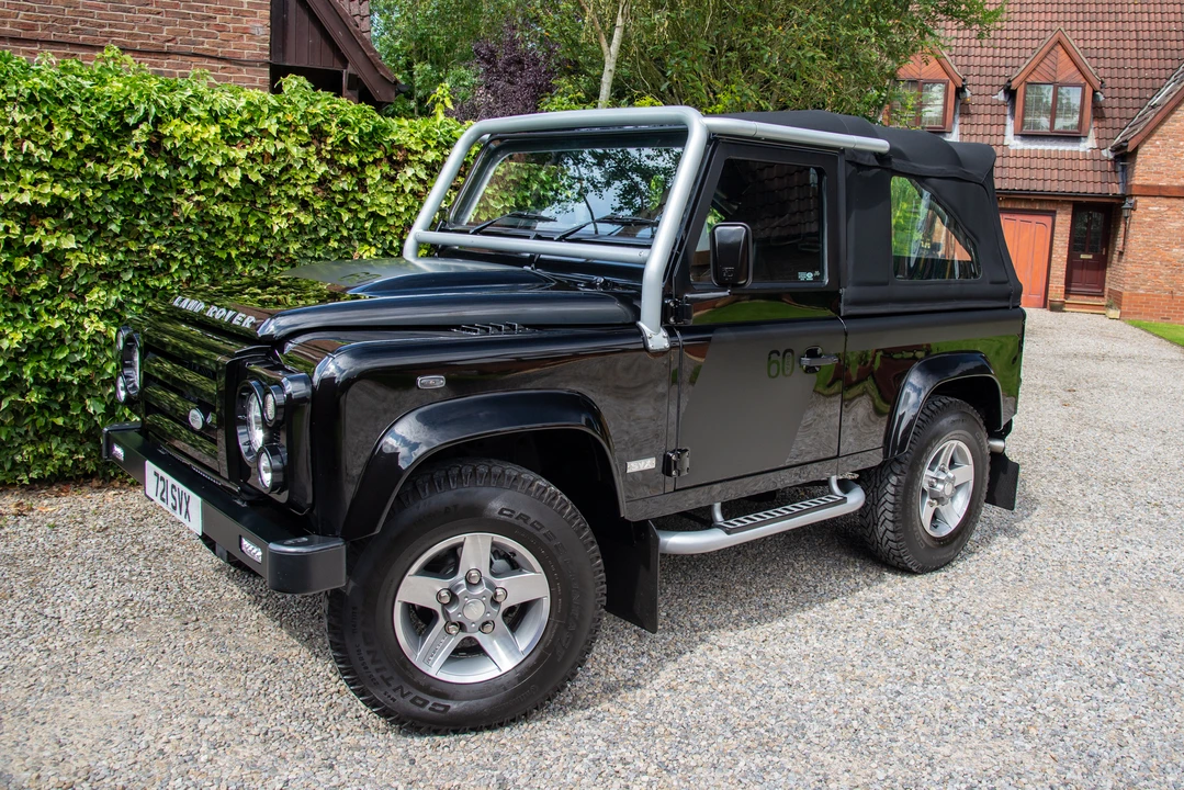 2009 Land Rover Defender 90 - Image 4 of 31