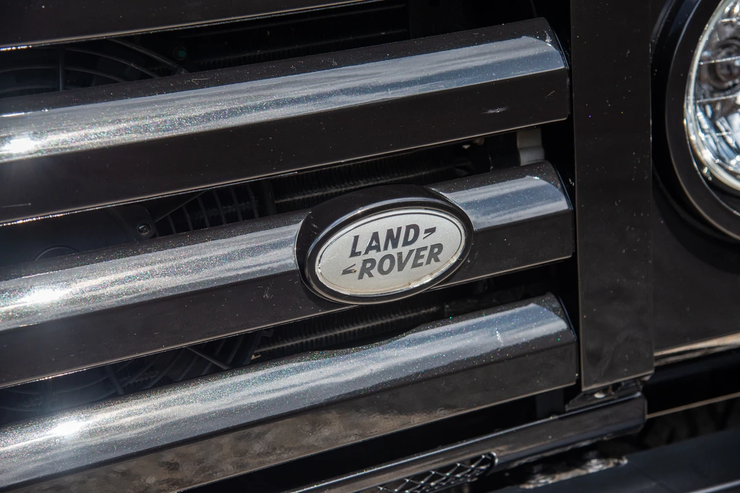 2009 Land Rover Defender 90 - Image 15 of 31