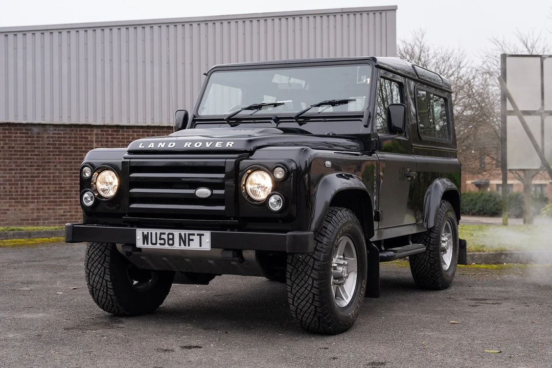 2009 Land Rover Defender 90 - Image 2 of 31