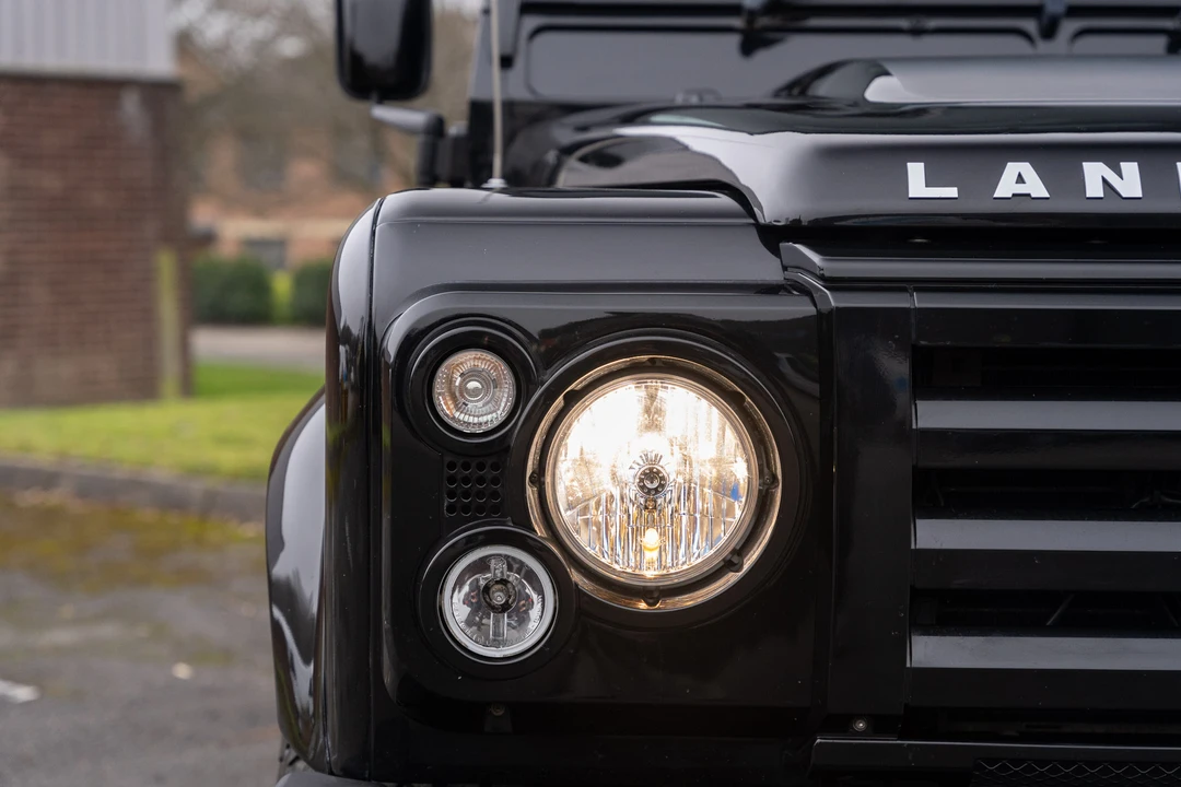 2009 Land Rover Defender 90 - Image 24 of 31