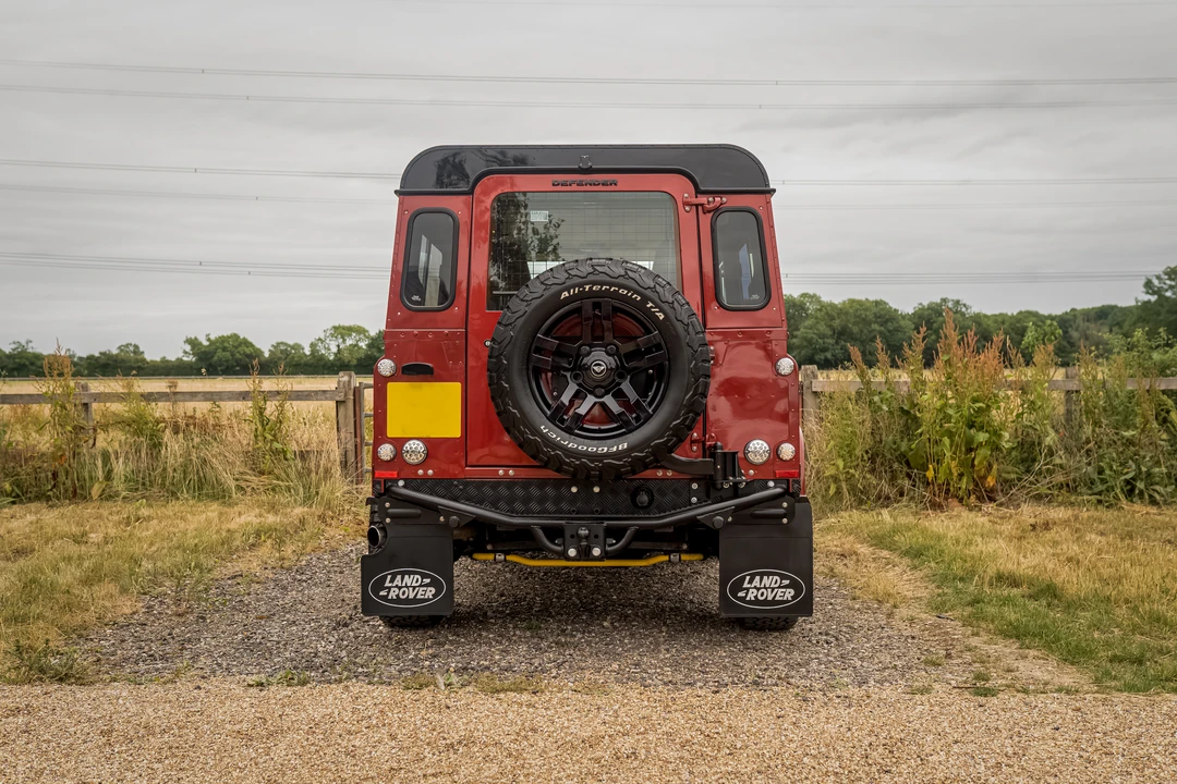 2009 Land Rover Defender 90 - Image 12 of 31