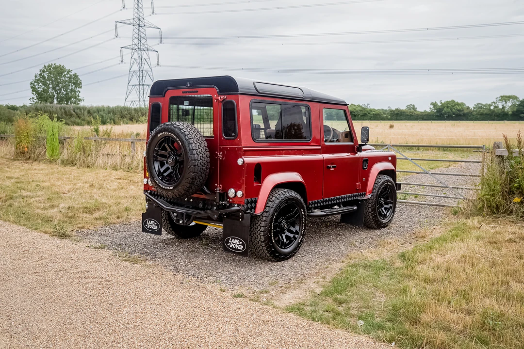2009 Land Rover Defender 90 - Image 6 of 31