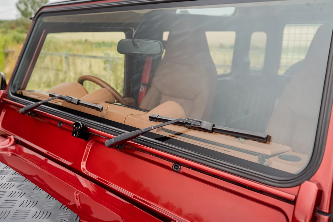2009 Land Rover Defender 90 - Image 18 of 31