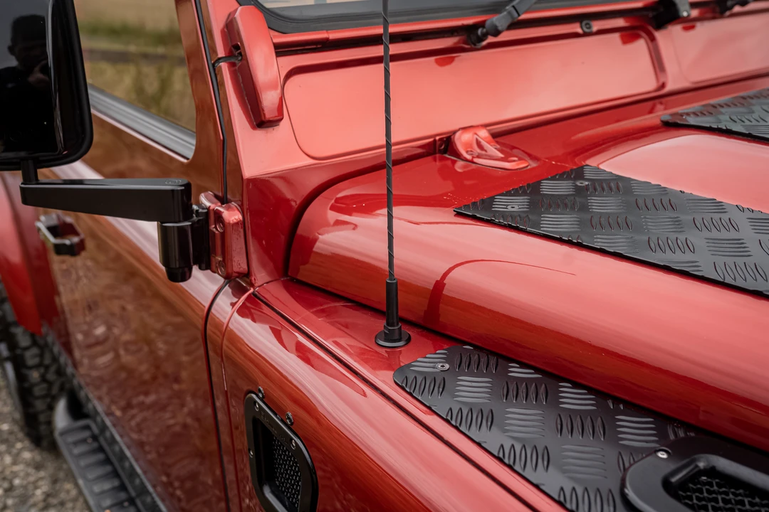 2009 Land Rover Defender 90 - Image 25 of 31