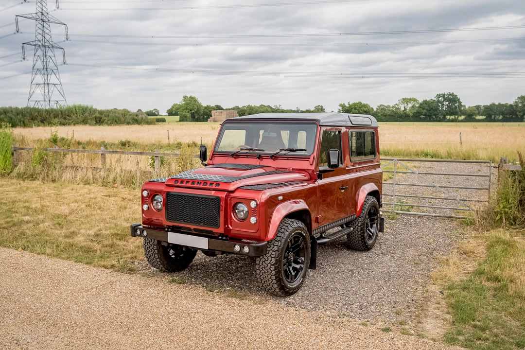 2009 Land Rover Defender 90 - Image 10 of 31