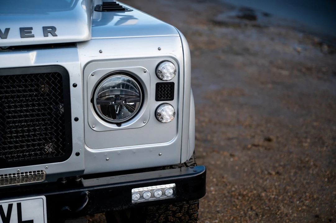 2009 Land Rover Defender 90 - Image 29 of 31