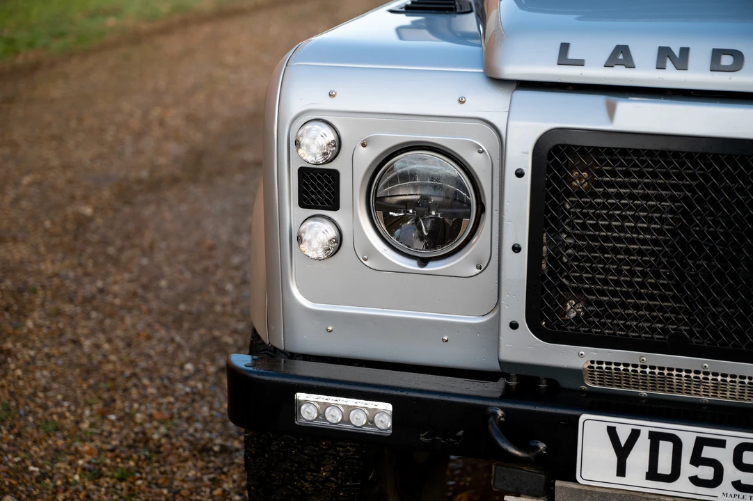 2009 Land Rover Defender 90 - Image 30 of 31