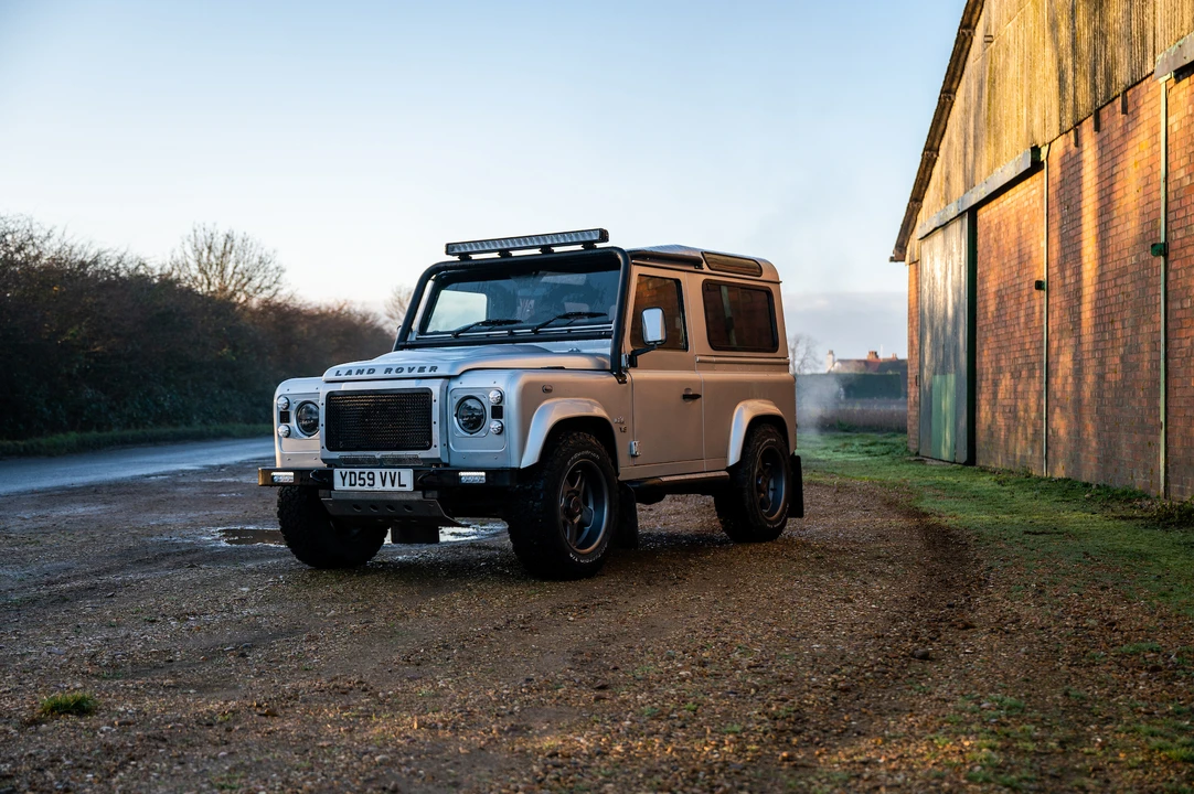 2009 Land Rover Defender 90 - Image 12 of 31