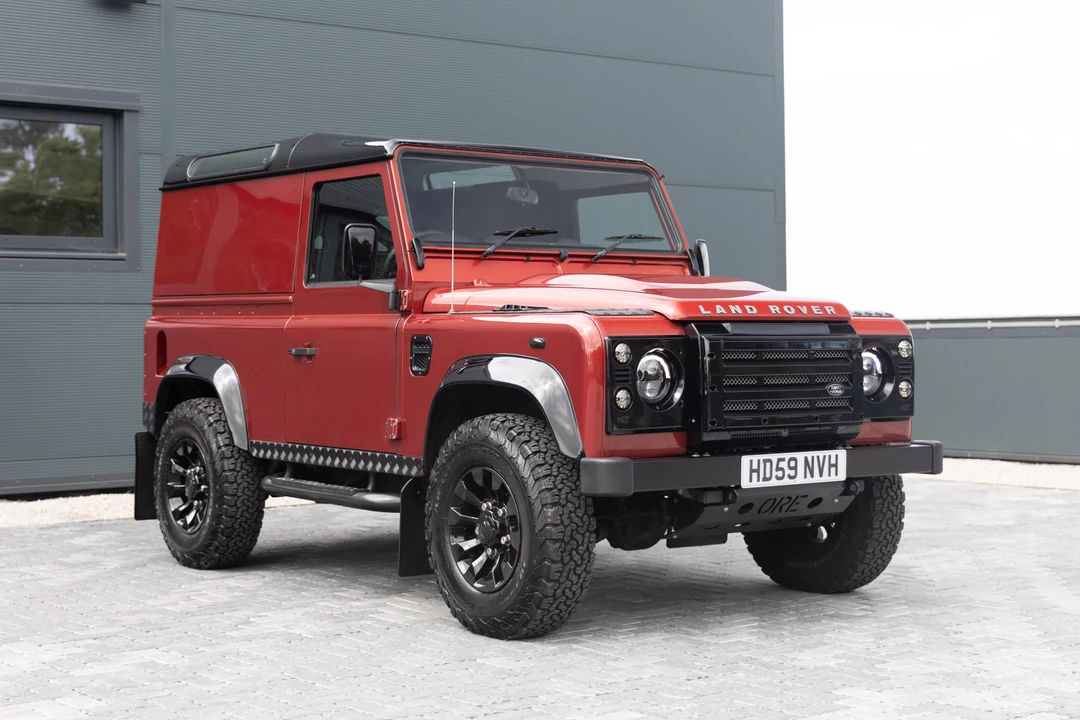 2009 Land Rover Defender 90 - Image 2 of 31